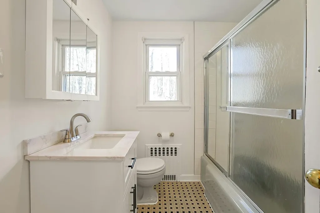 322 Linda Avenue Hawthorne NY 10532