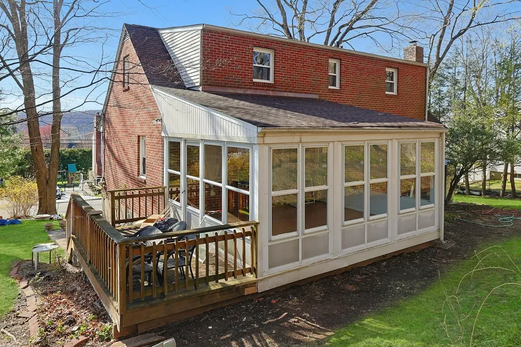 322 Linda Avenue Hawthorne NY 10532