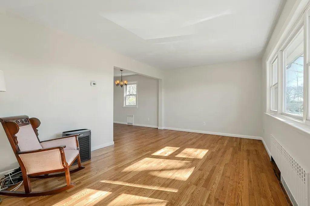 322 Linda Avenue Hawthorne NY 10532