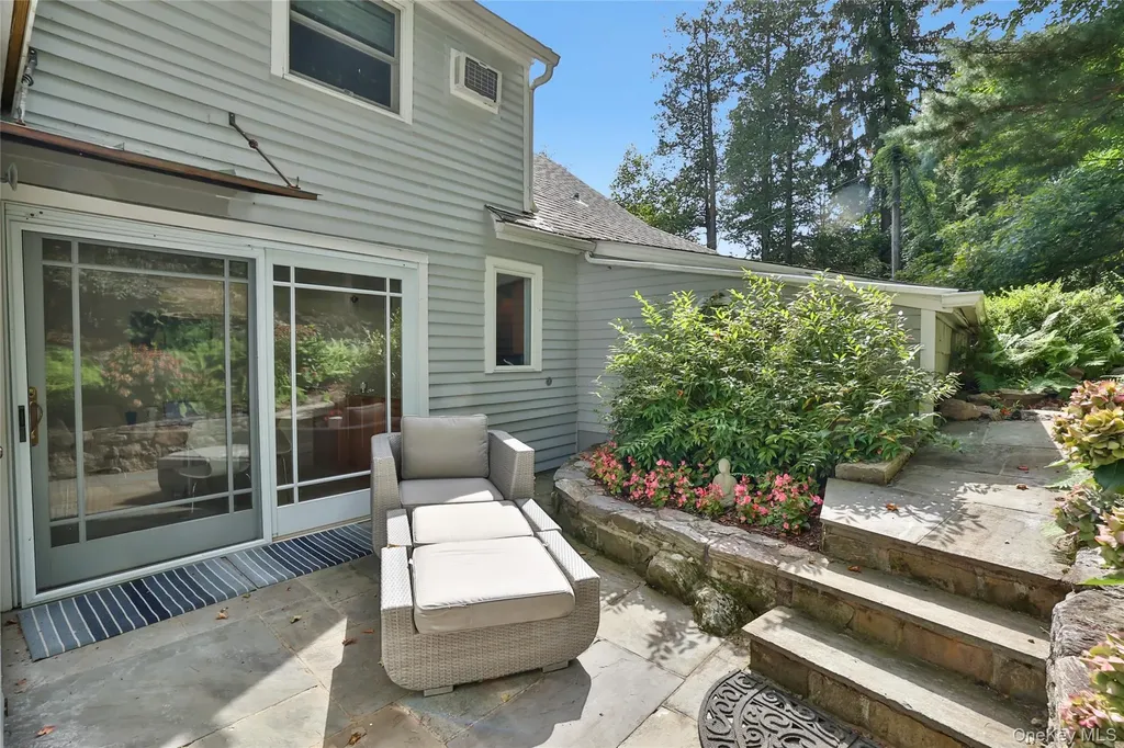 8 Old Roaring Brook Road Mount Kisco NY 10549