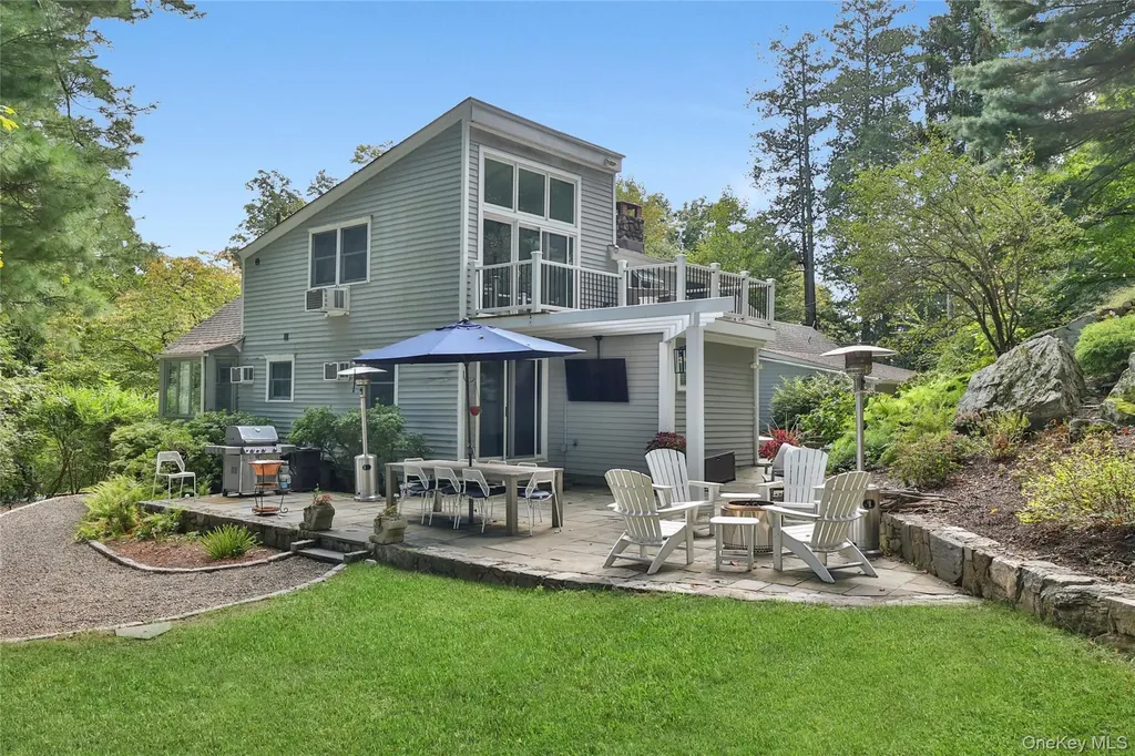 8 Old Roaring Brook Road Mount Kisco NY 10549