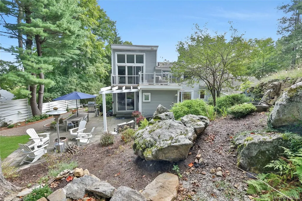 8 Old Roaring Brook Road Mount Kisco NY 10549