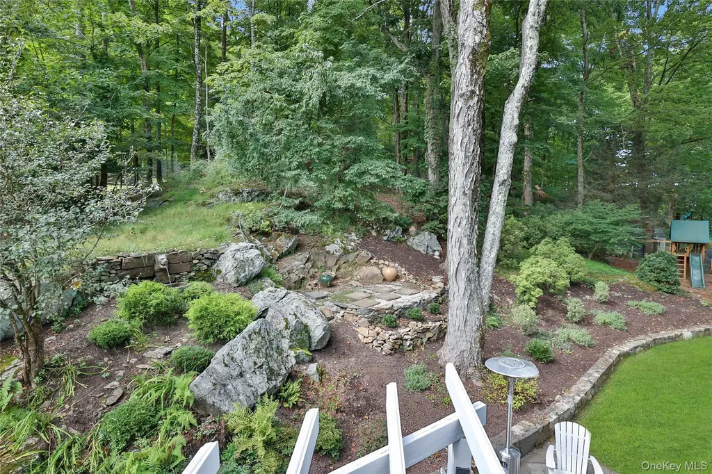 8 Old Roaring Brook Road Mount Kisco NY 10549