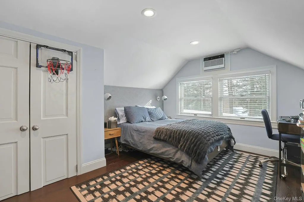 8 Old Roaring Brook Road Mount Kisco NY 10549