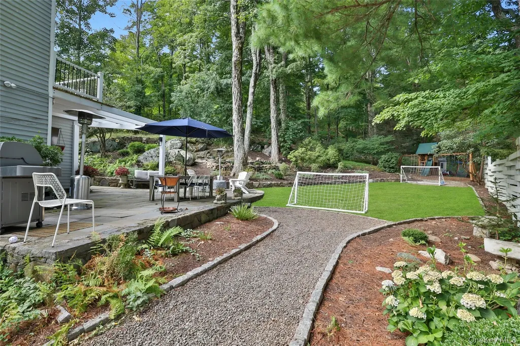 8 Old Roaring Brook Road Mount Kisco NY 10549
