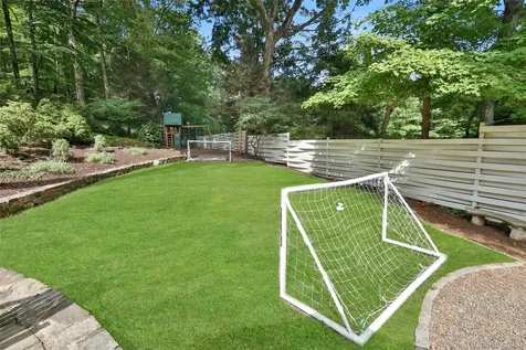8 Old Roaring Brook Road Mount Kisco NY 10549