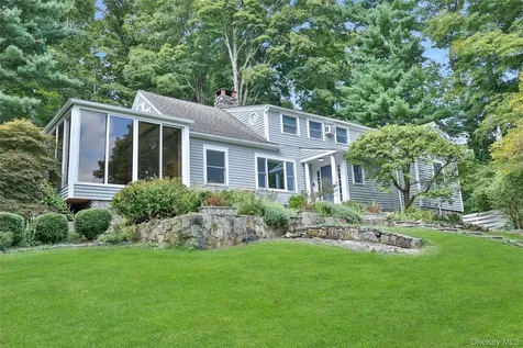 8 Old Roaring Brook Road Mount Kisco NY 10549