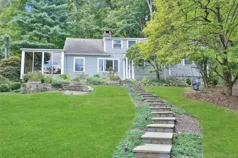 8 Old Roaring Brook Road Mount Kisco NY 10549