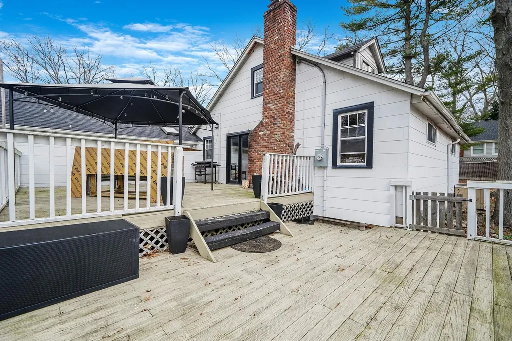 110 Upton Drive Sound Beach NY 11789
