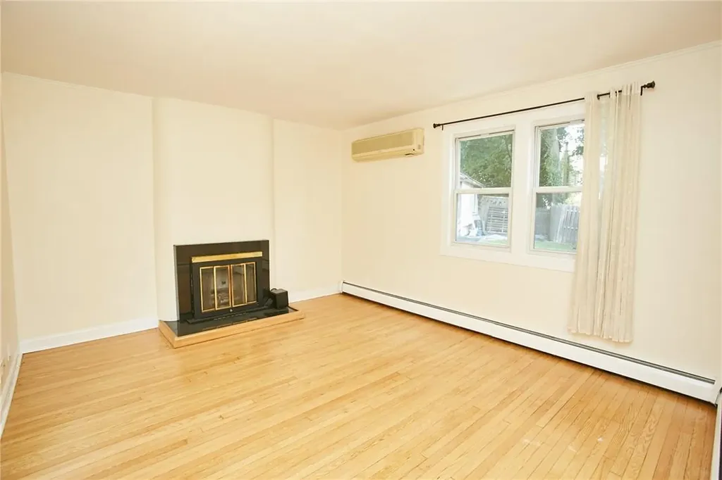 44 Chester Place New Rochelle NY 10801