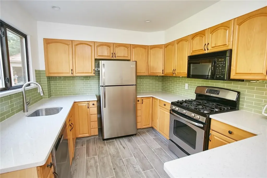 44 Chester Place New Rochelle NY 10801