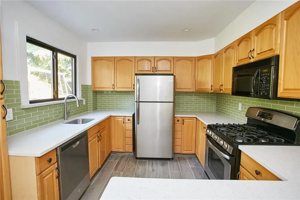 44 Chester Place New Rochelle NY 10801