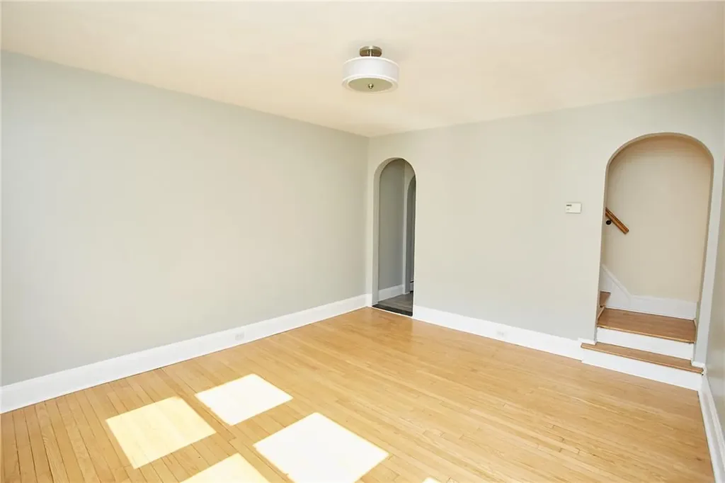 44 Chester Place New Rochelle NY 10801