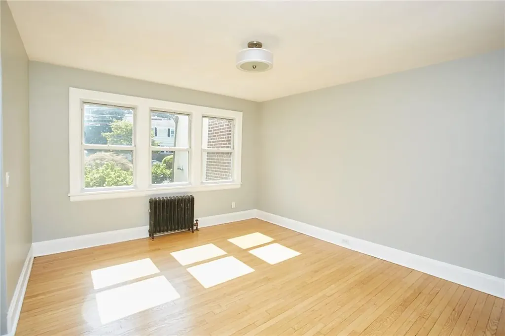 44 Chester Place New Rochelle NY 10801