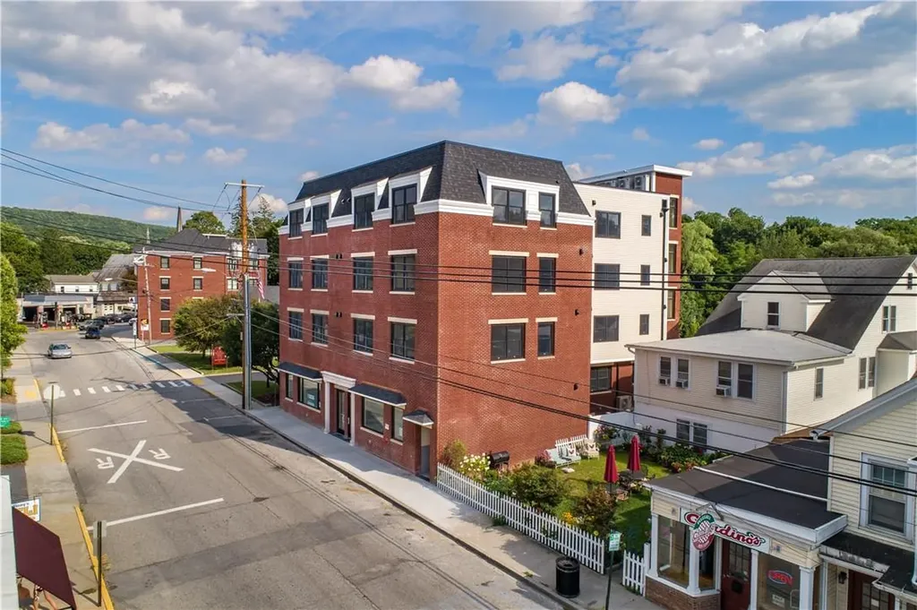 23 E Main Street Pawling NY 12564