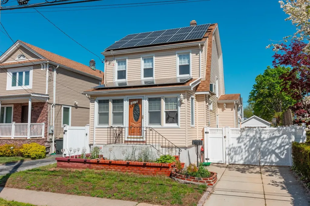 1278 Webster Street Hewlett NY 11557