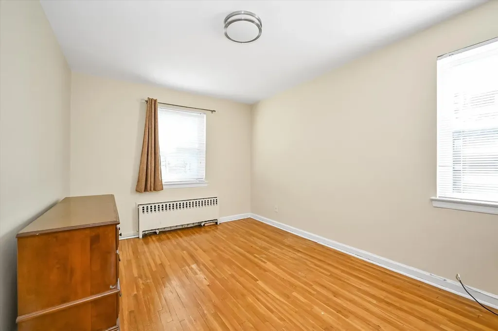 1050 Waring Avenue Bronx NY 10469