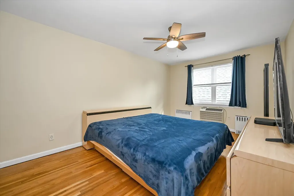 1050 Waring Avenue Bronx NY 10469