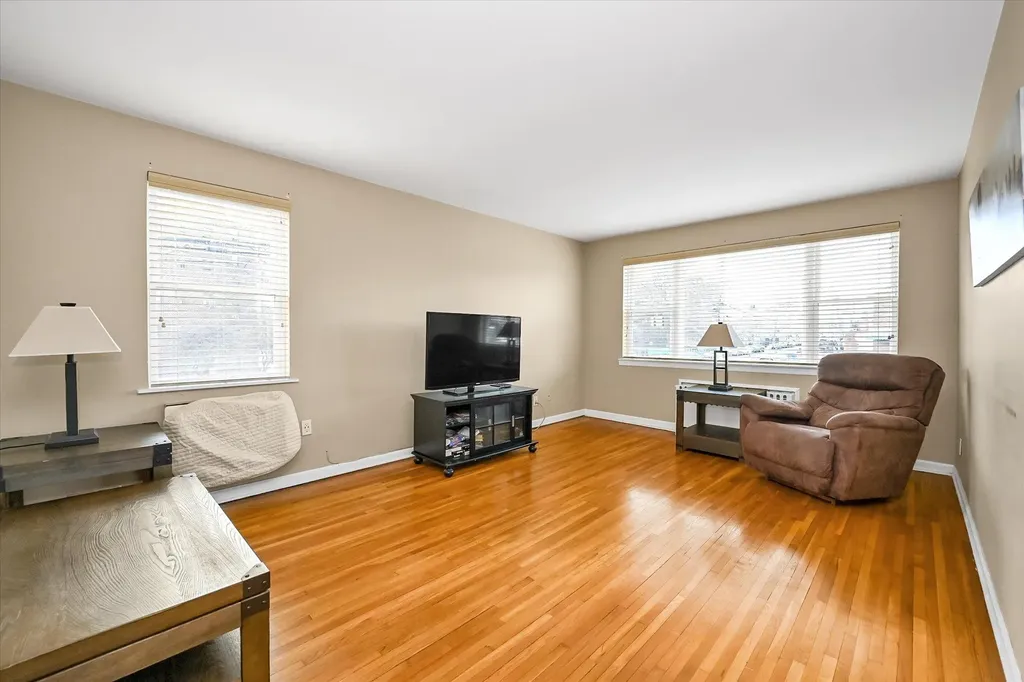 1050 Waring Avenue Bronx NY 10469