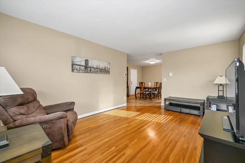 1050 Waring Avenue Bronx NY 10469
