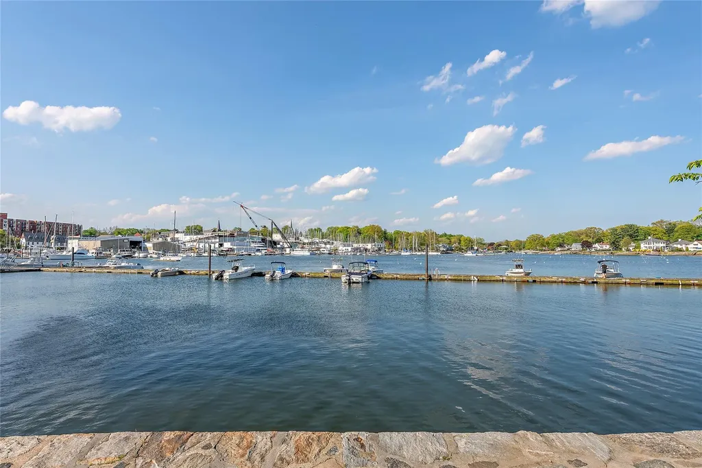 1103 Fairway Green Mamaroneck NY 10543