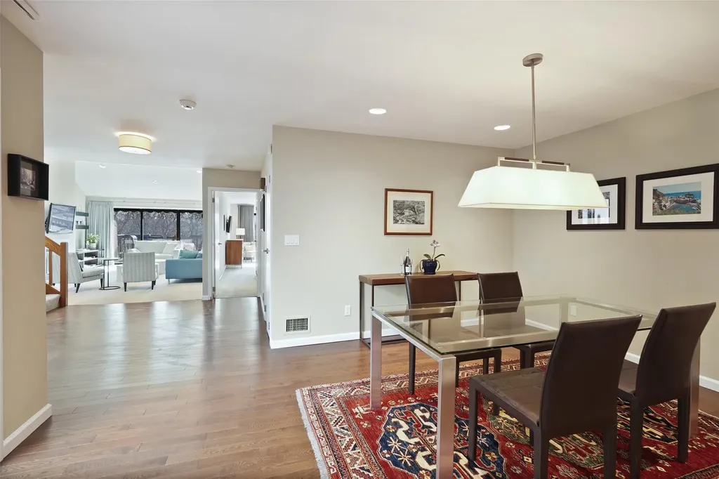 1103 Fairway Green Mamaroneck NY 10543
