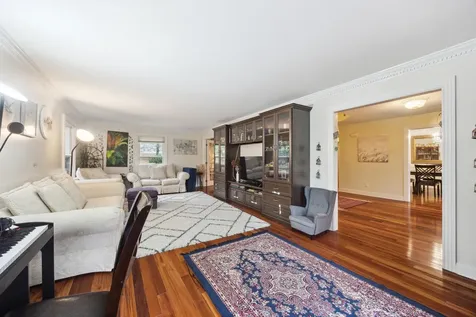 28 Church Lane Scarsdale NY 10583