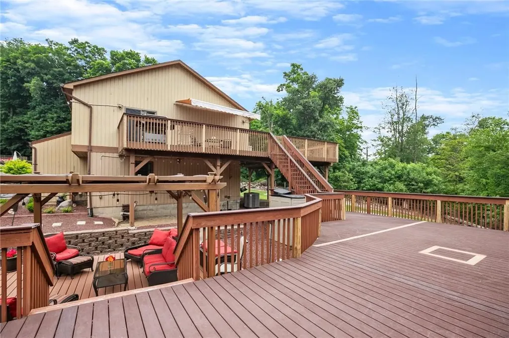 38 Hillside Avenue Mahopac NY 10541