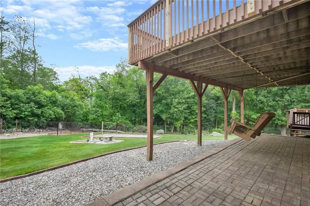 38 Hillside Avenue Mahopac NY 10541