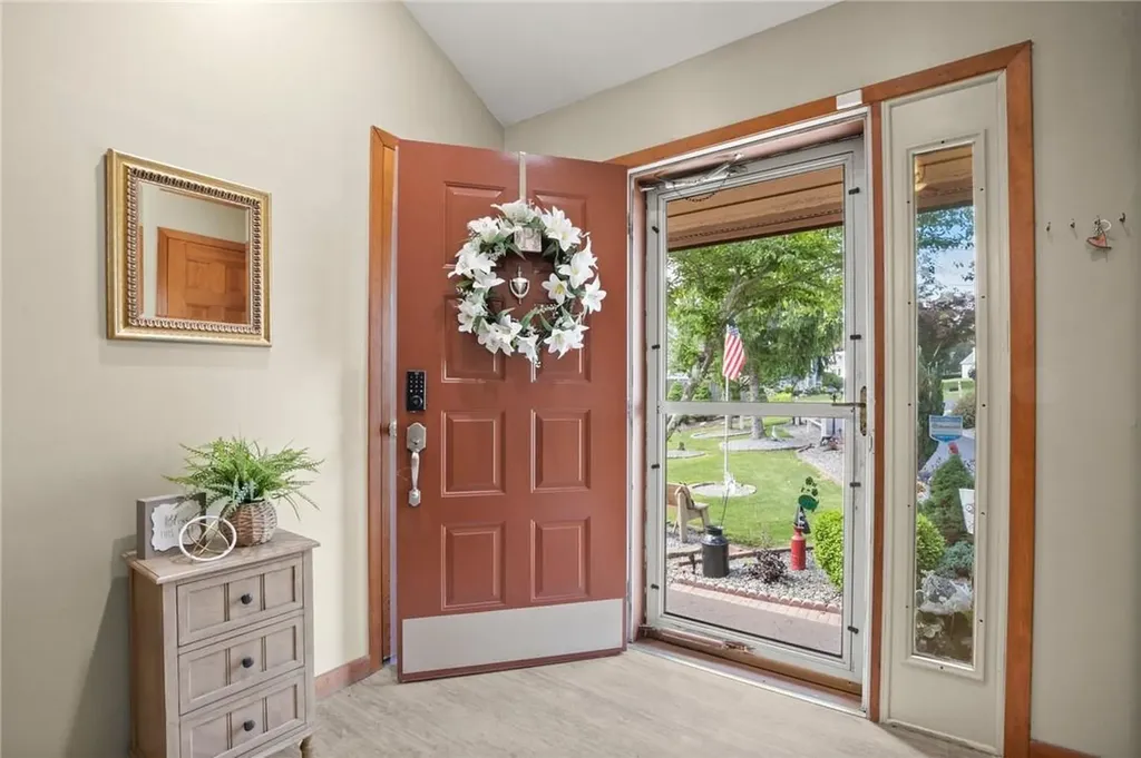 38 Hillside Avenue Mahopac NY 10541