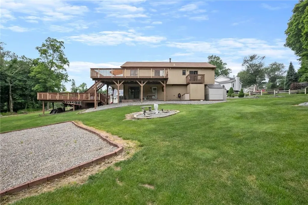 38 Hillside Avenue Mahopac NY 10541