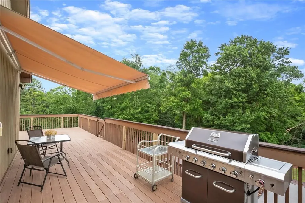 38 Hillside Avenue Mahopac NY 10541