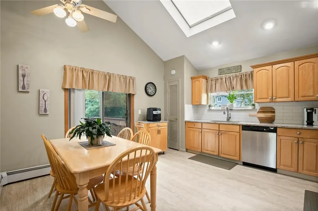 38 Hillside Avenue Mahopac NY 10541