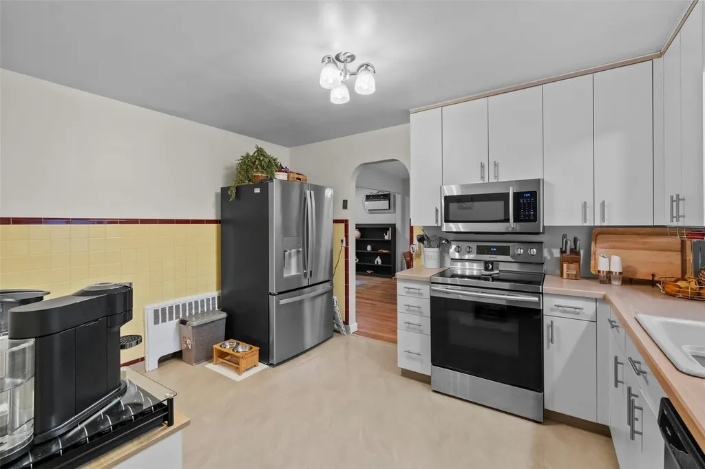21 Memory Lane Poughkeepsie NY 12603