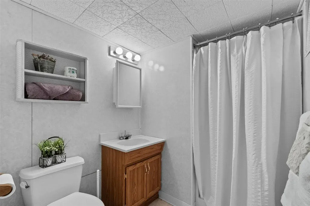 21 Memory Lane Poughkeepsie NY 12603