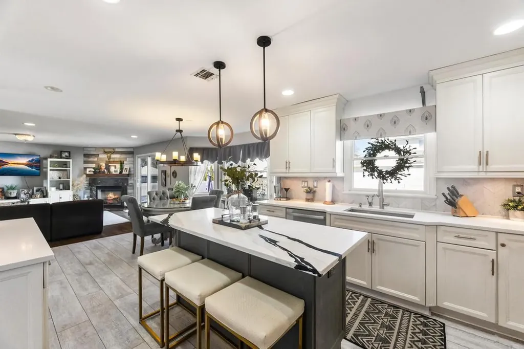 133 Commonwealth Avenue Massapequa NY 11758