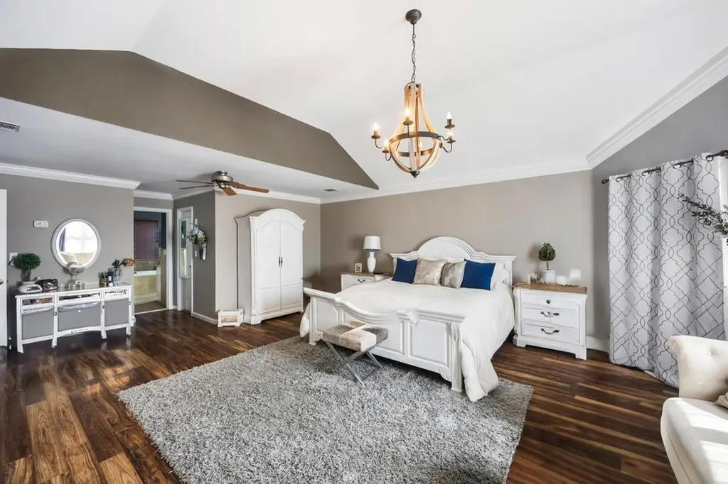 133 Commonwealth Avenue Massapequa NY 11758