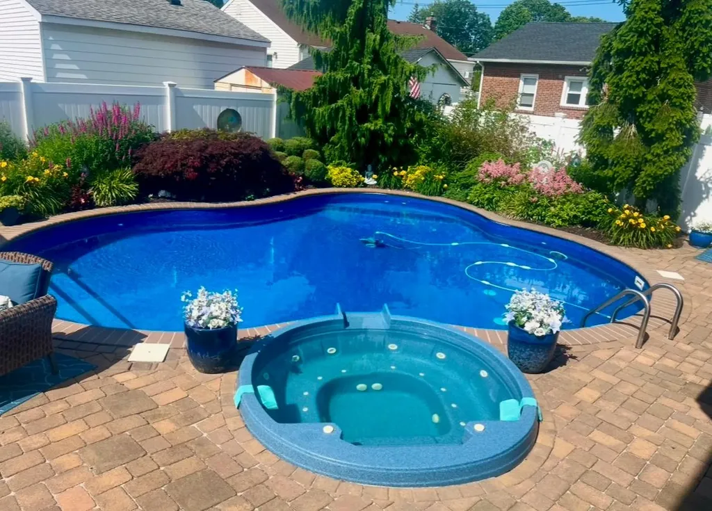133 Commonwealth Avenue Massapequa NY 11758