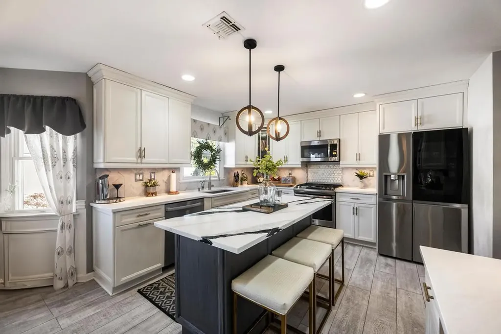133 Commonwealth Avenue Massapequa NY 11758