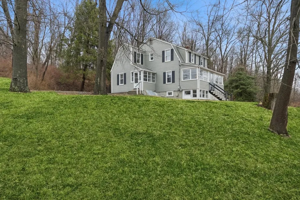 222 Baxtertown Road Fishkill NY 12524