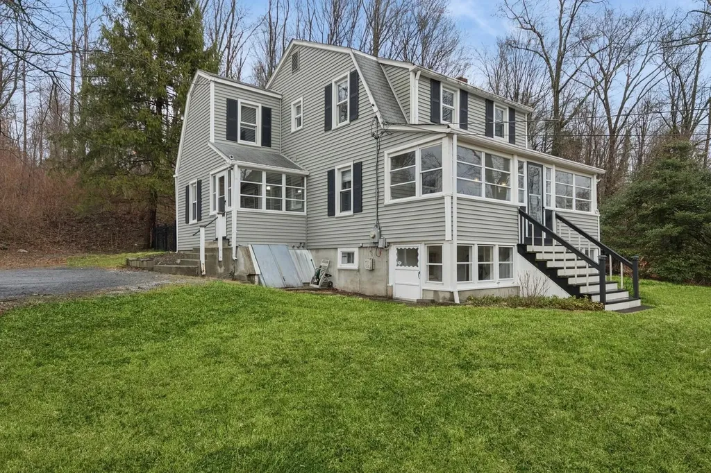 222 Baxtertown Road Fishkill NY 12524