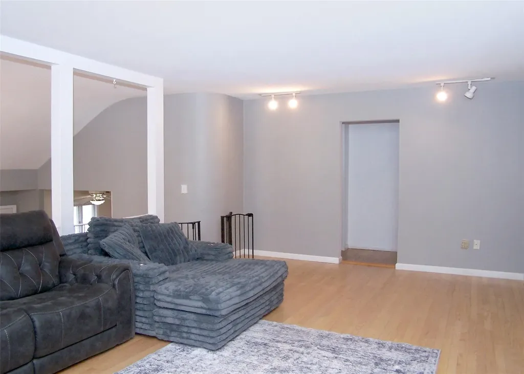 115 Wright Avenue Deer Park NY 11729