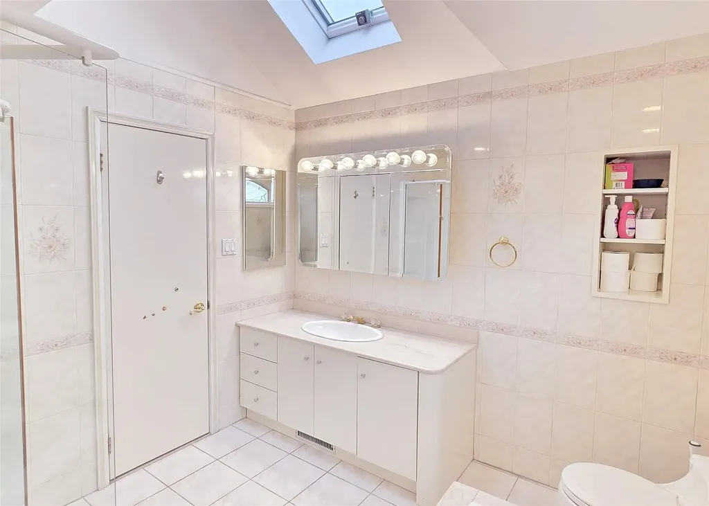 115 Wright Avenue Deer Park NY 11729