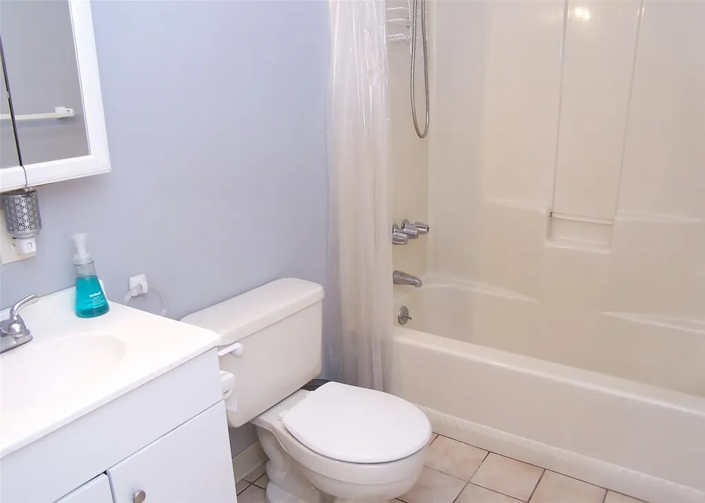 115 Wright Avenue Deer Park NY 11729