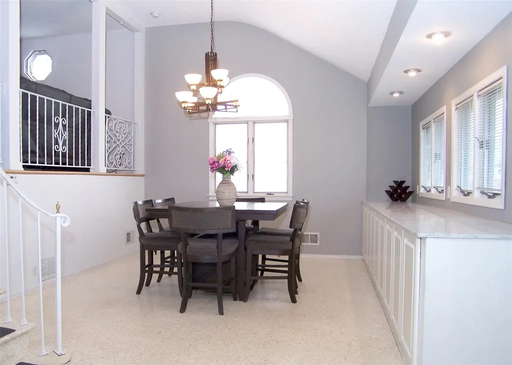 115 Wright Avenue Deer Park NY 11729