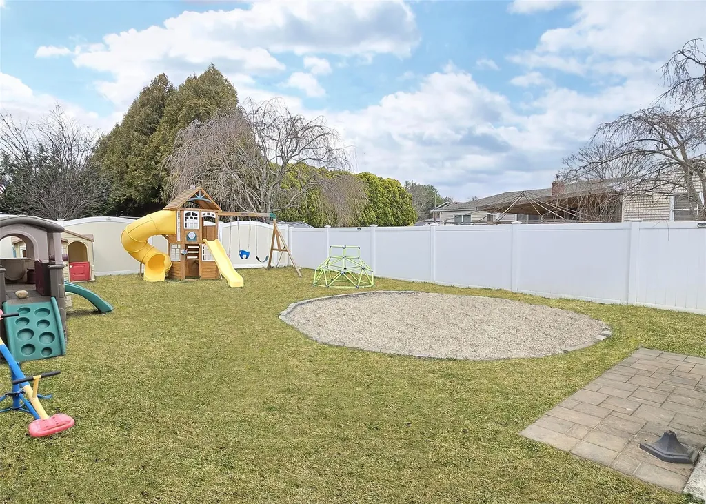 115 Wright Avenue Deer Park NY 11729