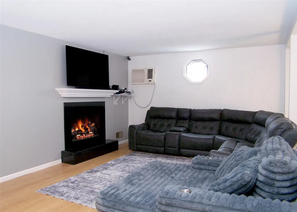 115 Wright Avenue Deer Park NY 11729