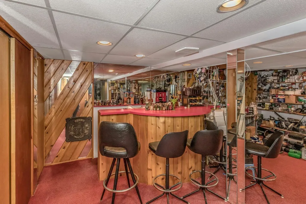 25 Mitchell Avenue Plainview NY 11803