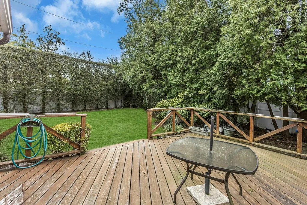 25 Mitchell Avenue Plainview NY 11803