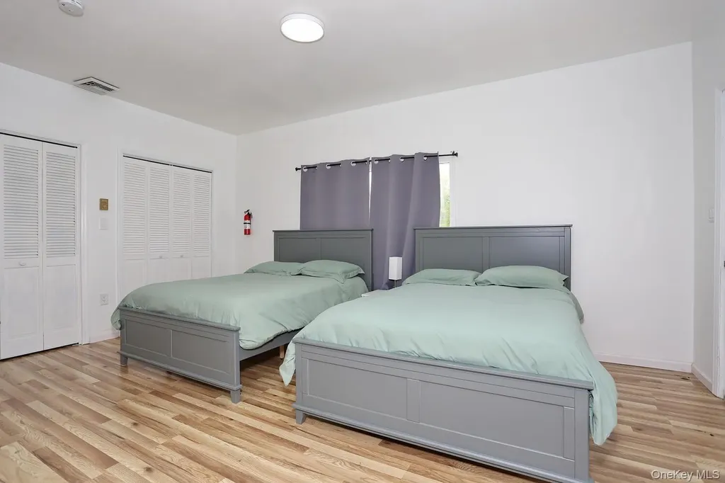 17 Harvard Square Woodridge NY 12789
